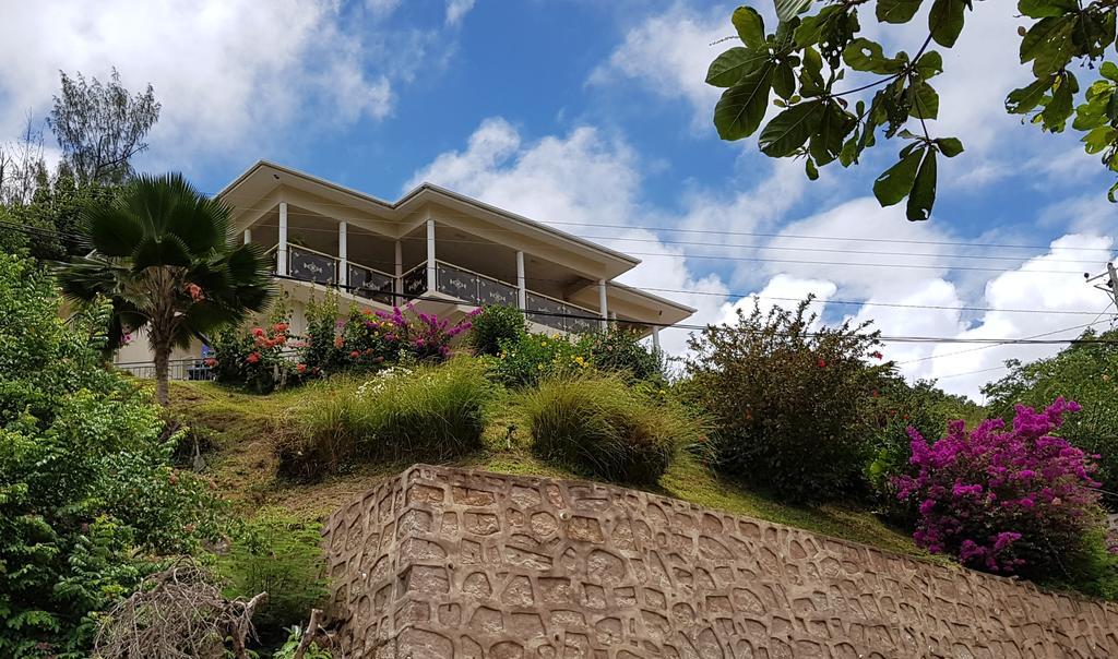 Summer Self Catering Baie Sainte Anne Dış mekan fotoğraf