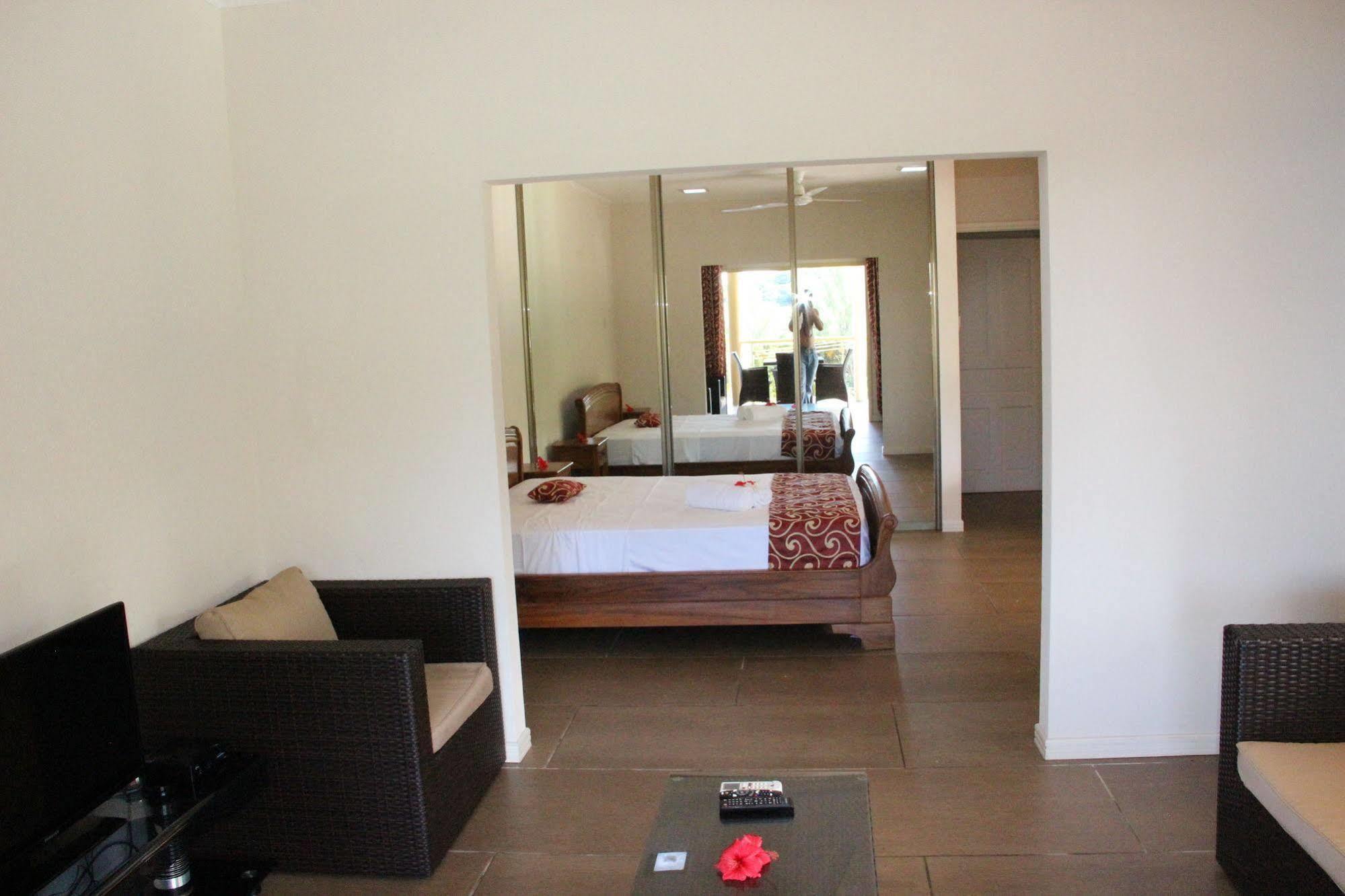 Summer Self Catering Baie Sainte Anne Dış mekan fotoğraf